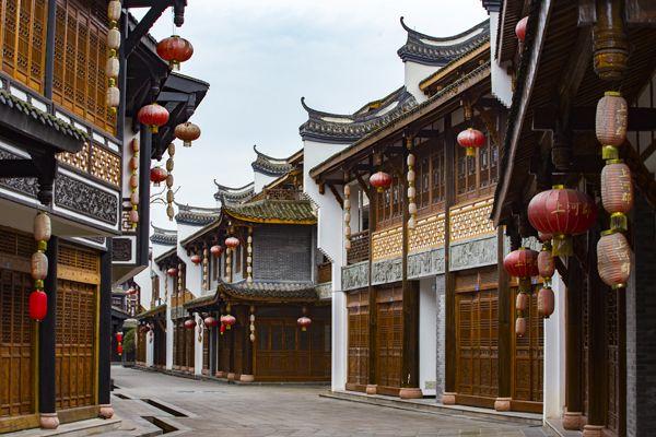请问由 北京尔康书画院 授予的“杰出华人书画家”荣誉称号 是真的？是假 ？又实用价值么./游戏画面